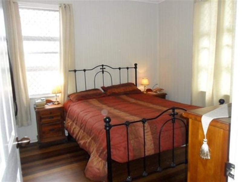 24 Gladstone Street, Maryborough West QLD 4650