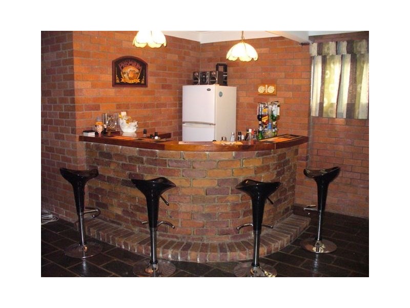 2 High Street, Tinana QLD 4650