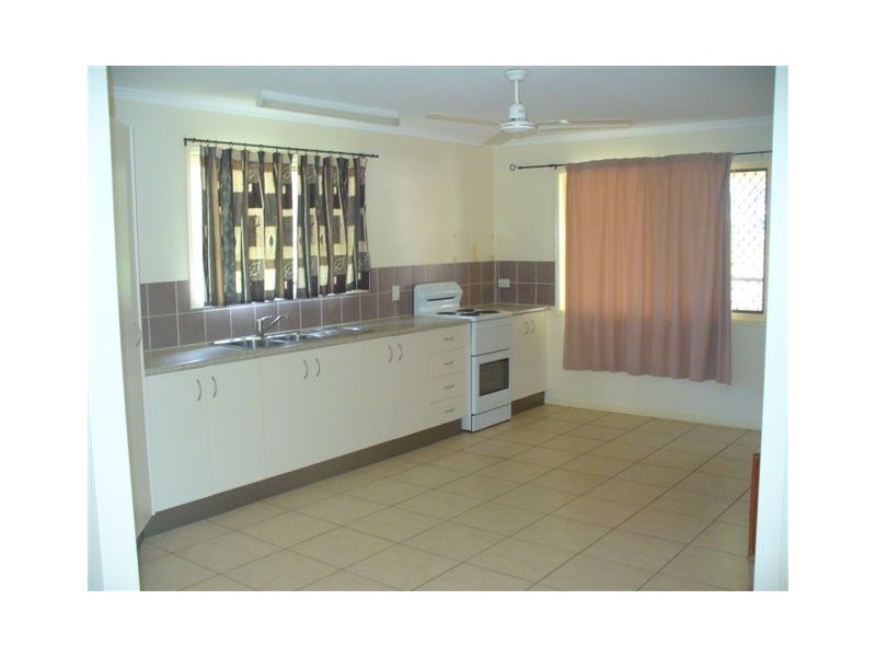 185 Cambridge Street, Granville QLD 4650