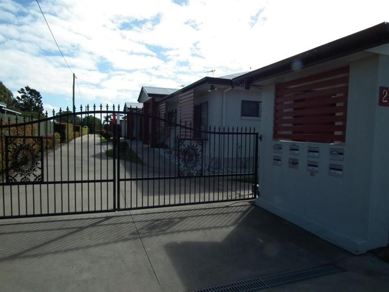 2/24 Wolseley Street, Granville QLD 4650