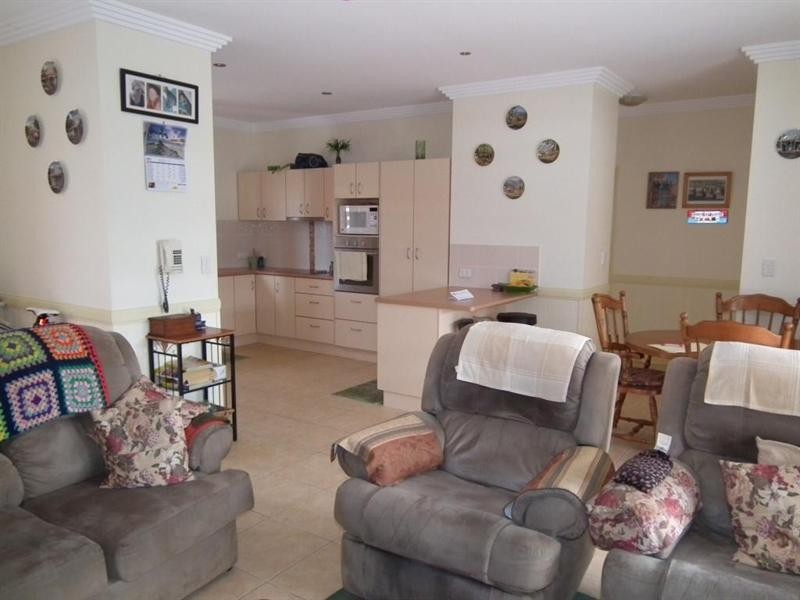 2/24 Wolseley Street, Granville QLD 4650