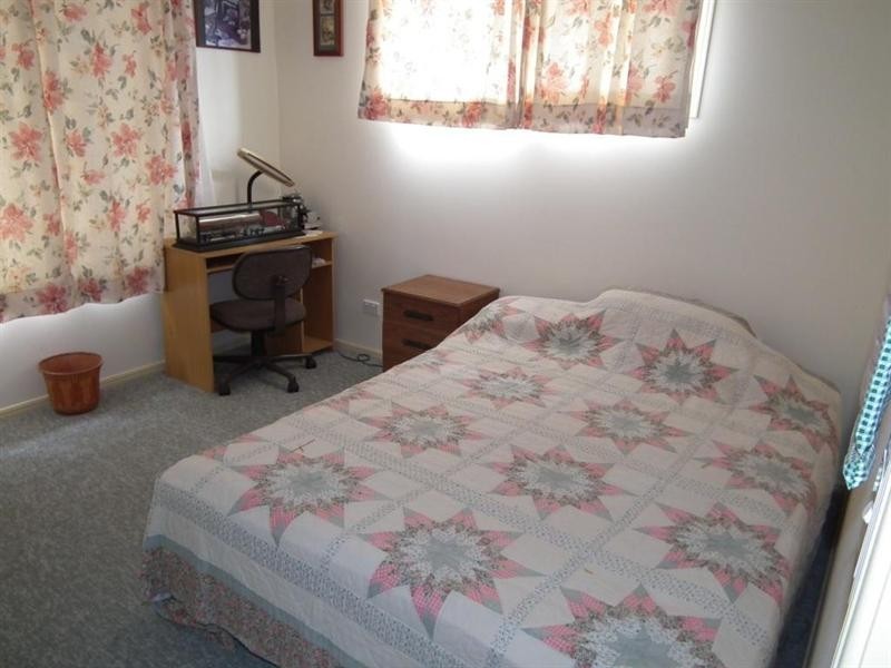 2/24 Wolseley Street, Granville QLD 4650