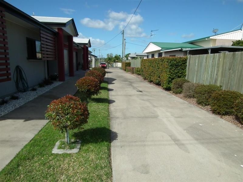 2/24 Wolseley Street, Granville QLD 4650