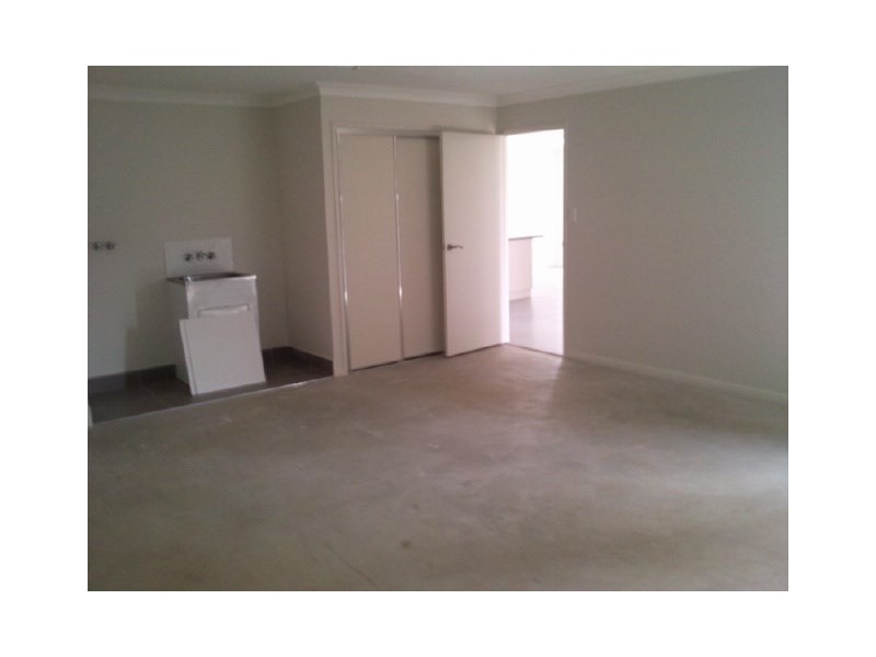 2/27 Cheyne Circuit, Tinana QLD 4650