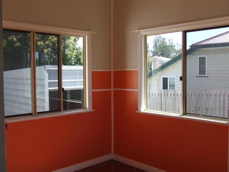 30 Rocky Street, Maryborough QLD 4650