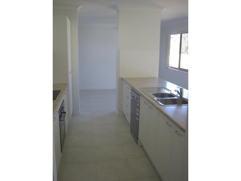 72 Tulipwood Drive, Tinana QLD 4650