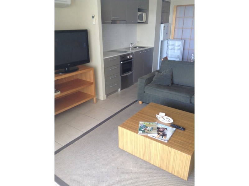 Unit 318/569 Esplanade, Urangan QLD 4655