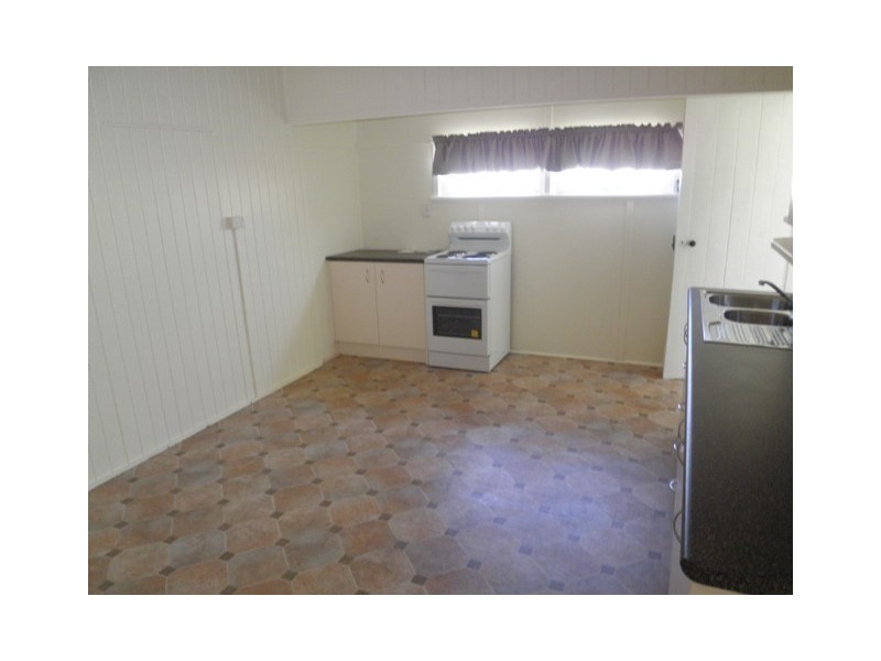 2/28 Waterston Street, Maryborough QLD 4650