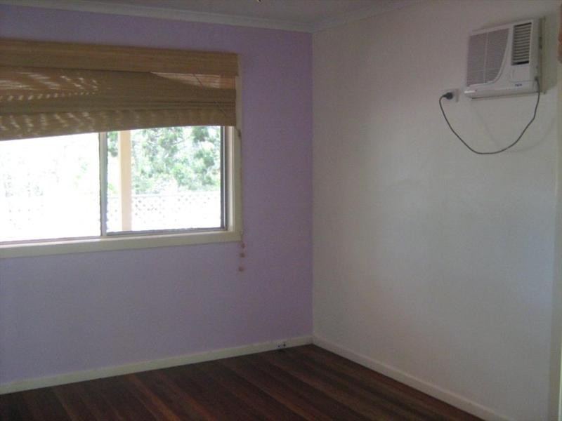 1 kingfisher Parade, Toogoom QLD 4655