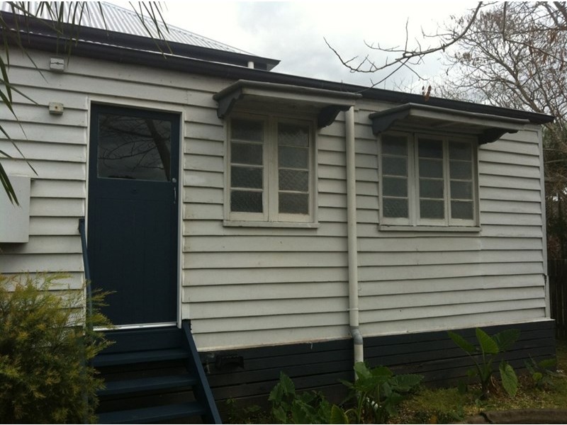 1A/28 Granville Terrace, Granville QLD 4650