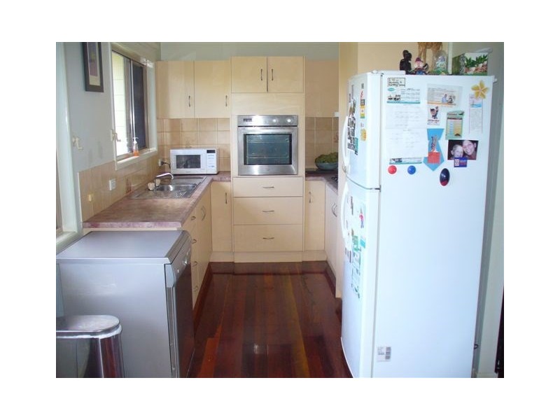 24 Greengables Road, Oakhurst QLD 4650