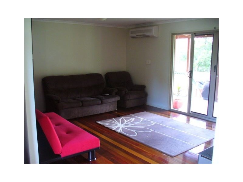 24 Greengables Road, Oakhurst QLD 4650