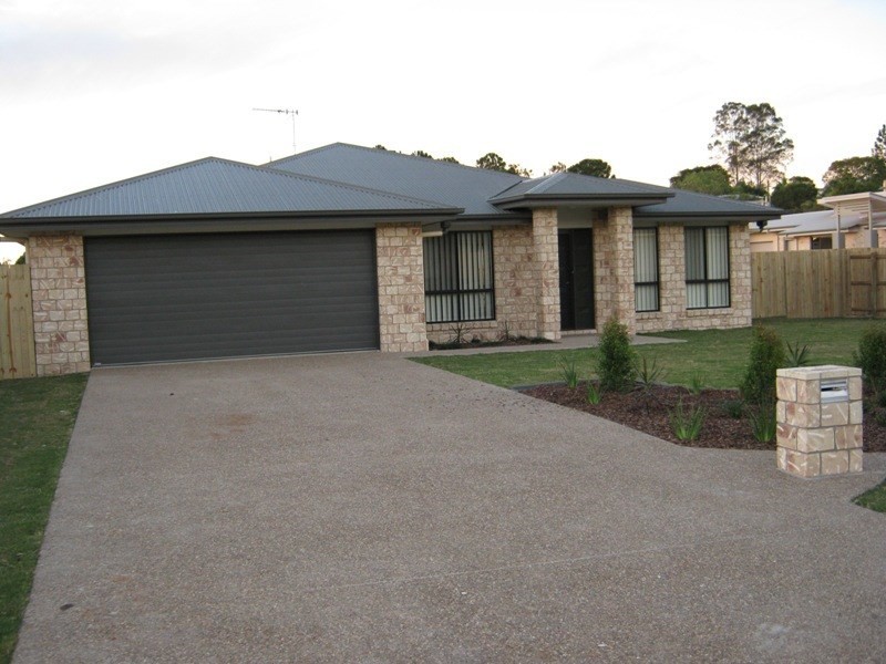 8 Cheyne Circuit, Tinana QLD 4650