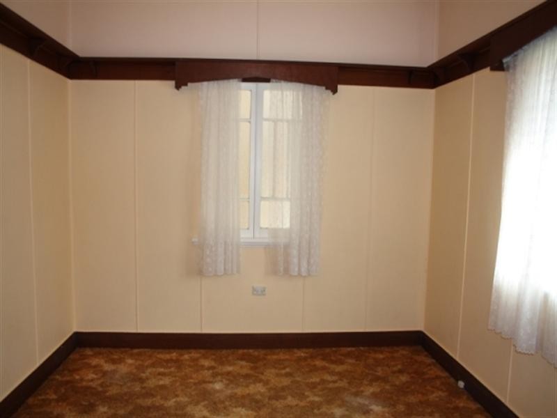 7 Odessa Street, Granville QLD 4650