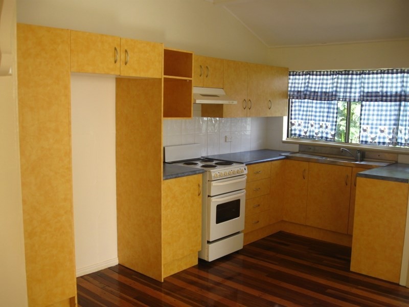 16 Holme Street, Granville QLD 4650