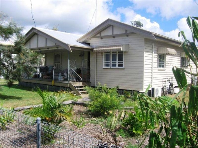 14 James Street, Maryborough QLD 4650