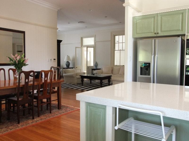 2/208 Lennox Street, Maryborough QLD 4650