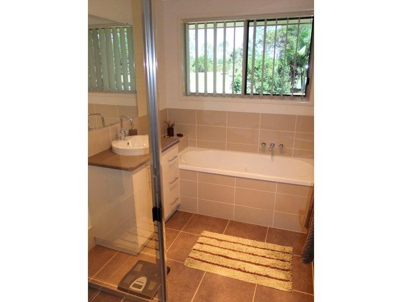 30 Lilly Pilly Drive, Oakhurst QLD 4650