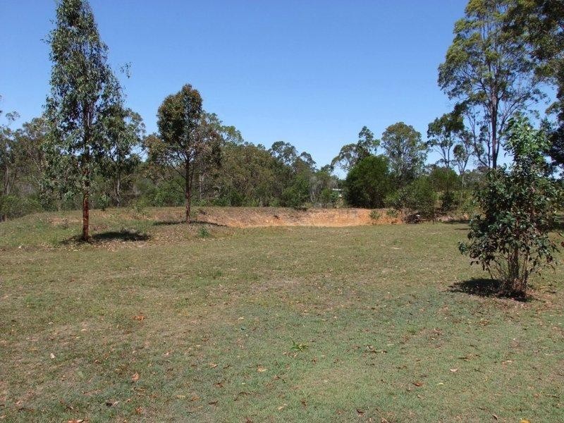 30 Lilly Pilly Drive, Oakhurst QLD 4650