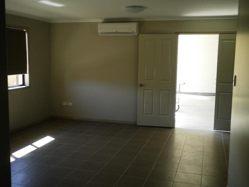 2/12 Cheyne Circuit, Tinana QLD 4650