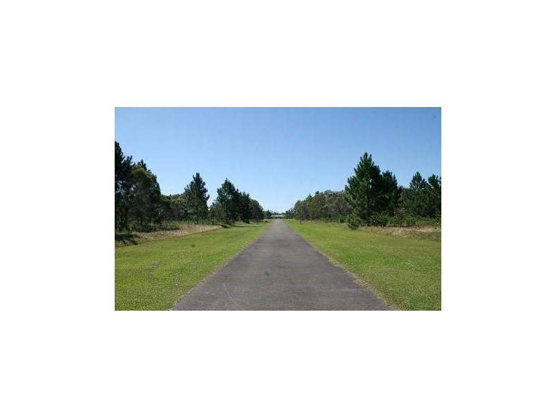 39 Prawle Road, Dundathu QLD 4650