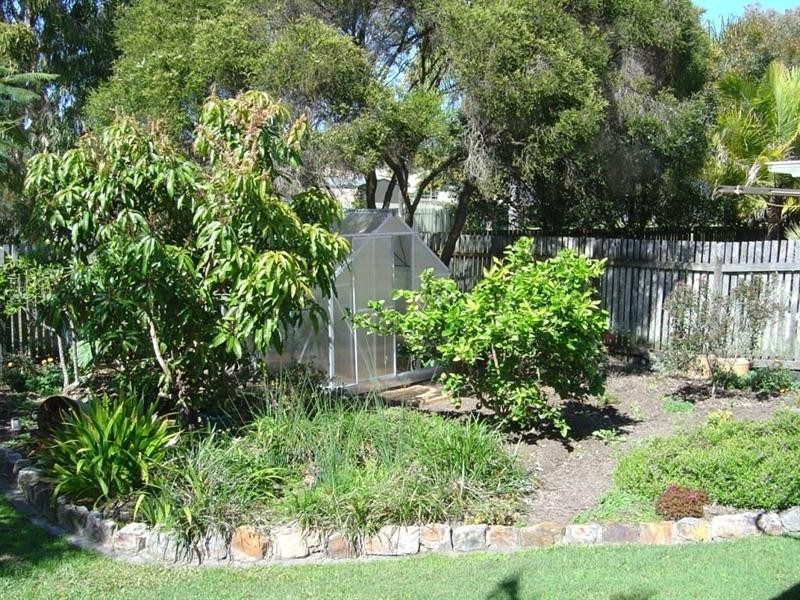 20 Banksia Park Drive, Scarness QLD 4655