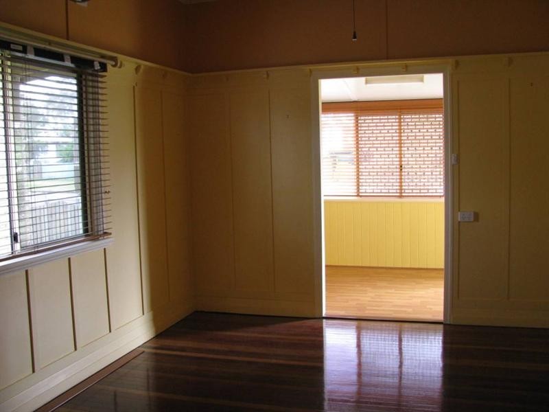 6 Scott Street, Maryborough QLD 4650