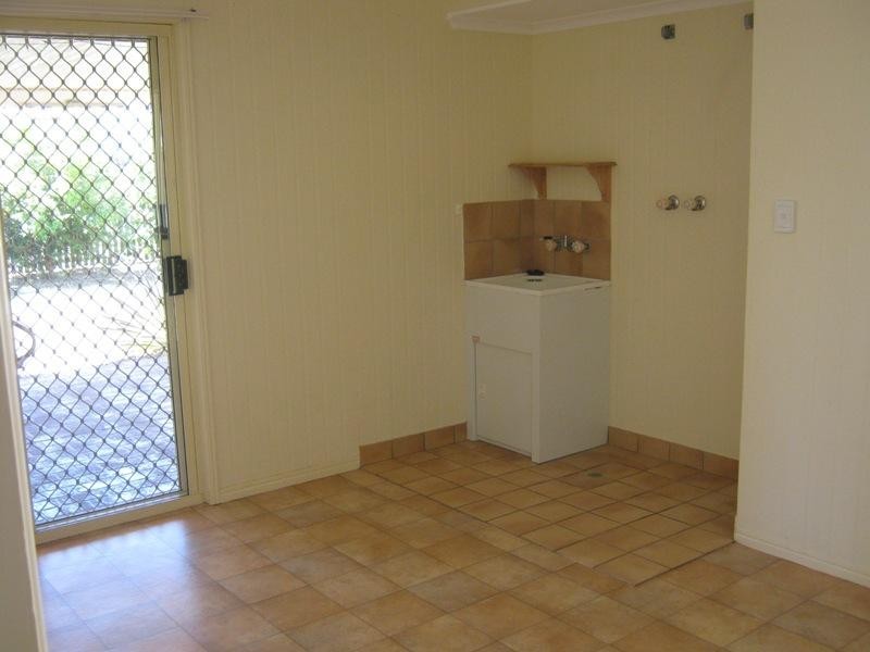 15 Taylor Street, Tinana QLD 4650