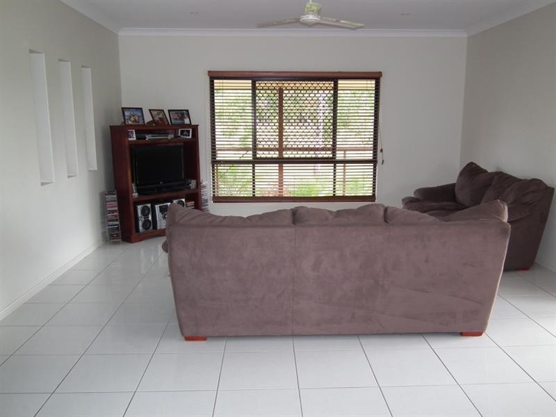 25 Yarilee Drive, Granville QLD 4650