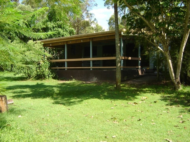 17 Ferry Road, Yengarie QLD 4650