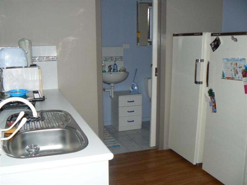 11 Oxley Court, Granville QLD 4650