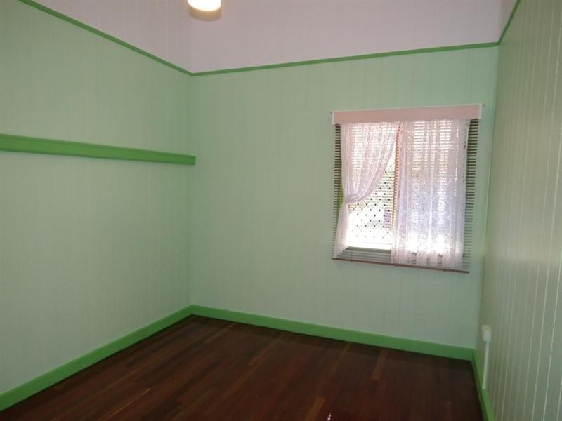 5 Fairlie Avenue, Maryborough QLD 4650