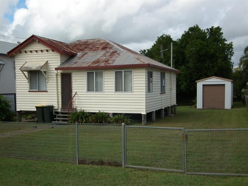 7 New Street, Maryborough QLD 4650