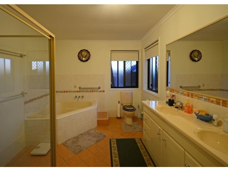 10 Guilmartins Way, Tinana QLD 4650