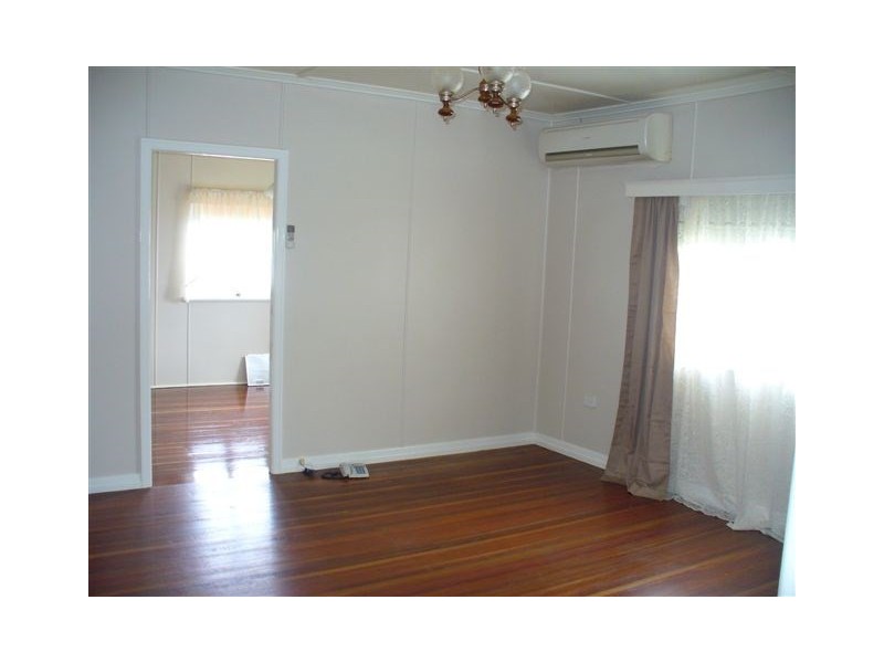 12 Dunn Street, Maryborough QLD 4650