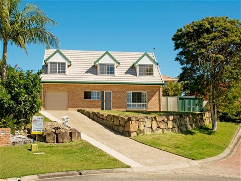 16 Spikes Court, Arundel QLD 4214