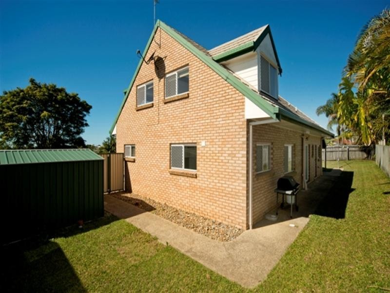 16 Spikes Court, Arundel QLD 4214