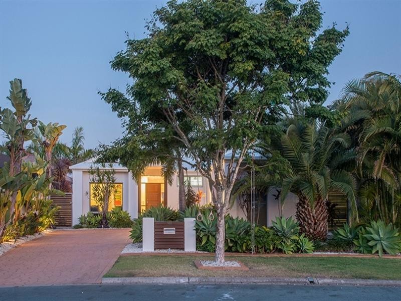 102 The Peninsula, Helensvale QLD 4212