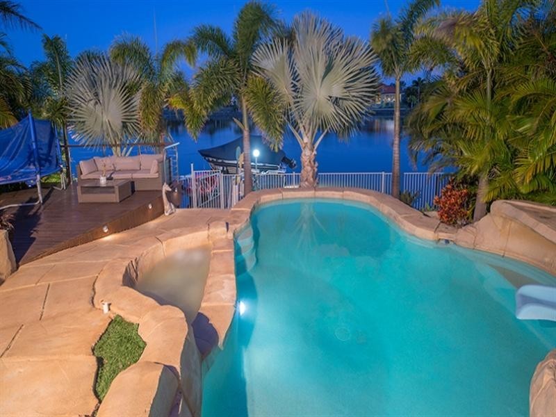 102 The Peninsula, Helensvale QLD 4212