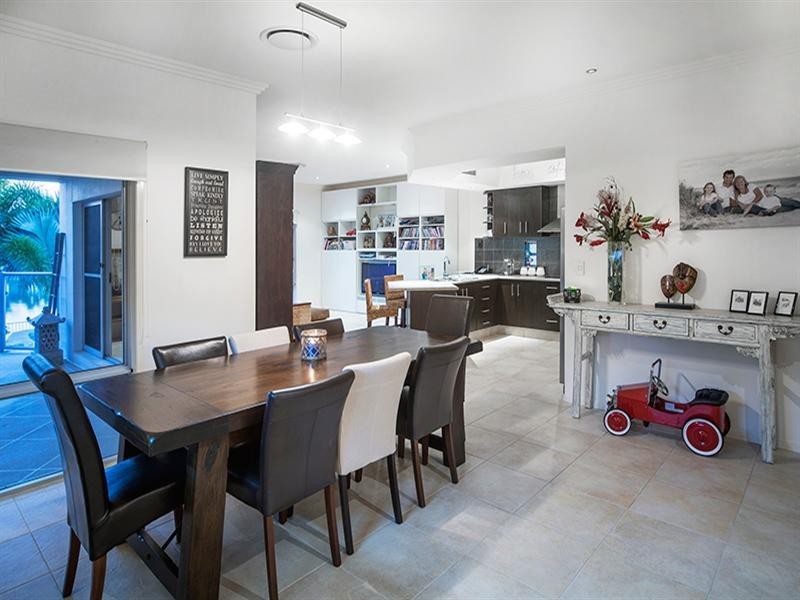 102 The Peninsula, Helensvale QLD 4212