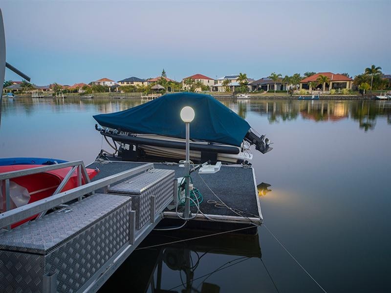 102 The Peninsula, Helensvale QLD 4212