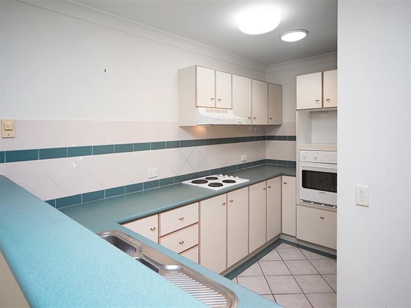 13/18 Discovery Drive, Helensvale QLD 4212