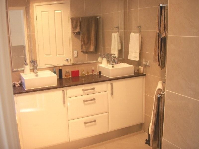 9 Pritchard Court, Pacific Pines QLD 4211