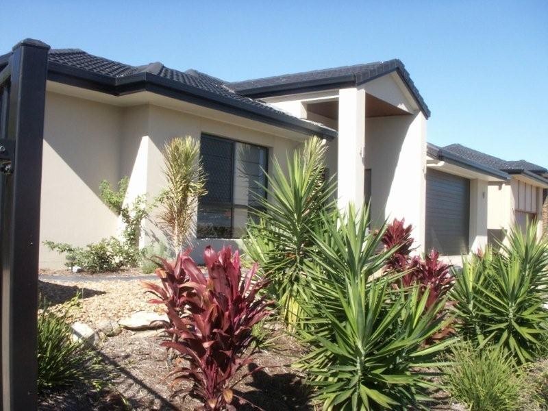 9 Pritchard Court, Pacific Pines QLD 4211