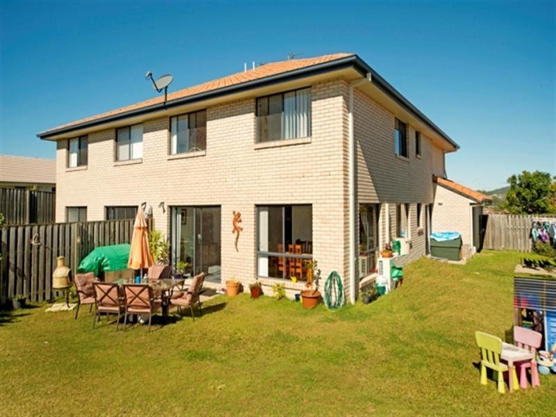 1/21 McRae Circuit, Pacific Pines QLD 4211