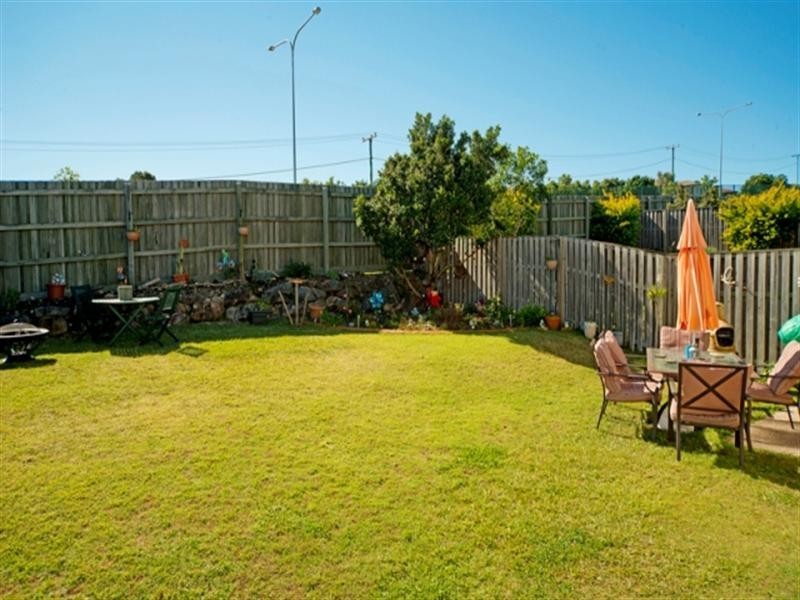 1/21 McRae Circuit, Pacific Pines QLD 4211