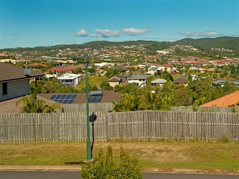 1/21 McRae Circuit, Pacific Pines QLD 4211