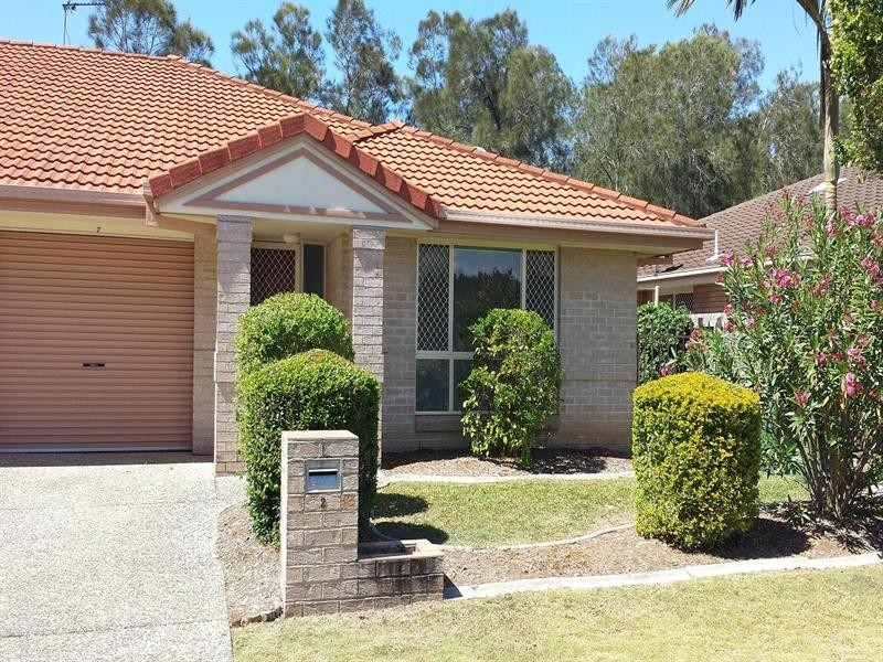 2/89 Cootharaba Drive, Helensvale QLD 4212