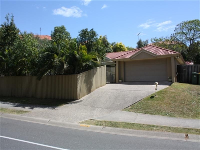 133 Pacific Pines Boulevard, Pacific Pines QLD 4211