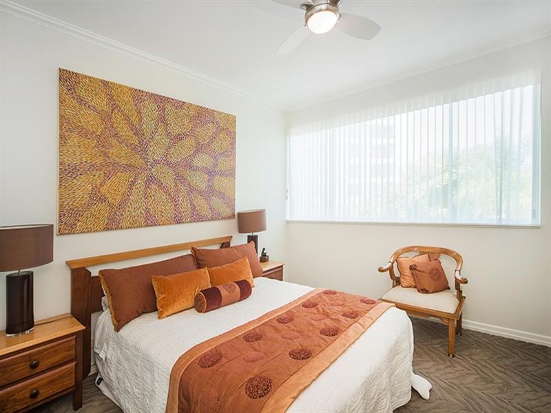 72/326 Marine Parade, Labrador QLD 4215